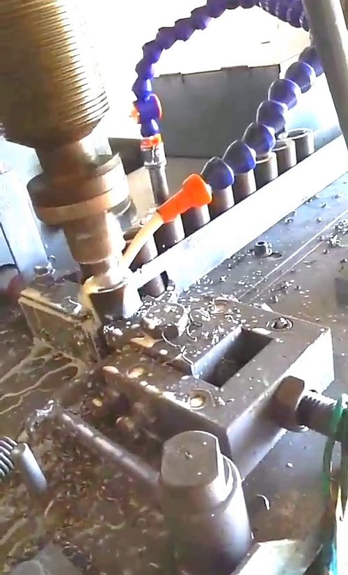 平時(shí)很難見(jiàn)到的機(jī)械加工過(guò)程